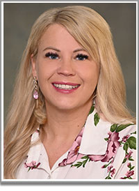 Paralegal Amanda Svartoien portrait photo